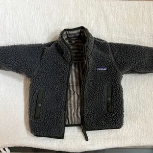 Patagonia baby coat. In size 6 to 12 months